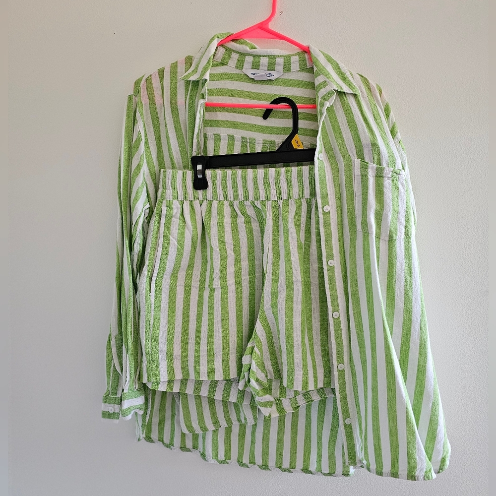 Old Navy Green and White Striped Set